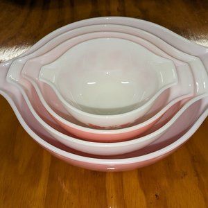 Pyrex Pink Gooseberry Cinderella Nesting Mixing Bowls, Complete set!!